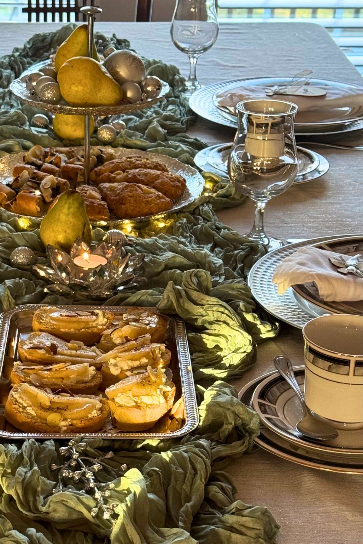 pear themed Christmas tea party Pear-themed Christmas tea party tablescape.