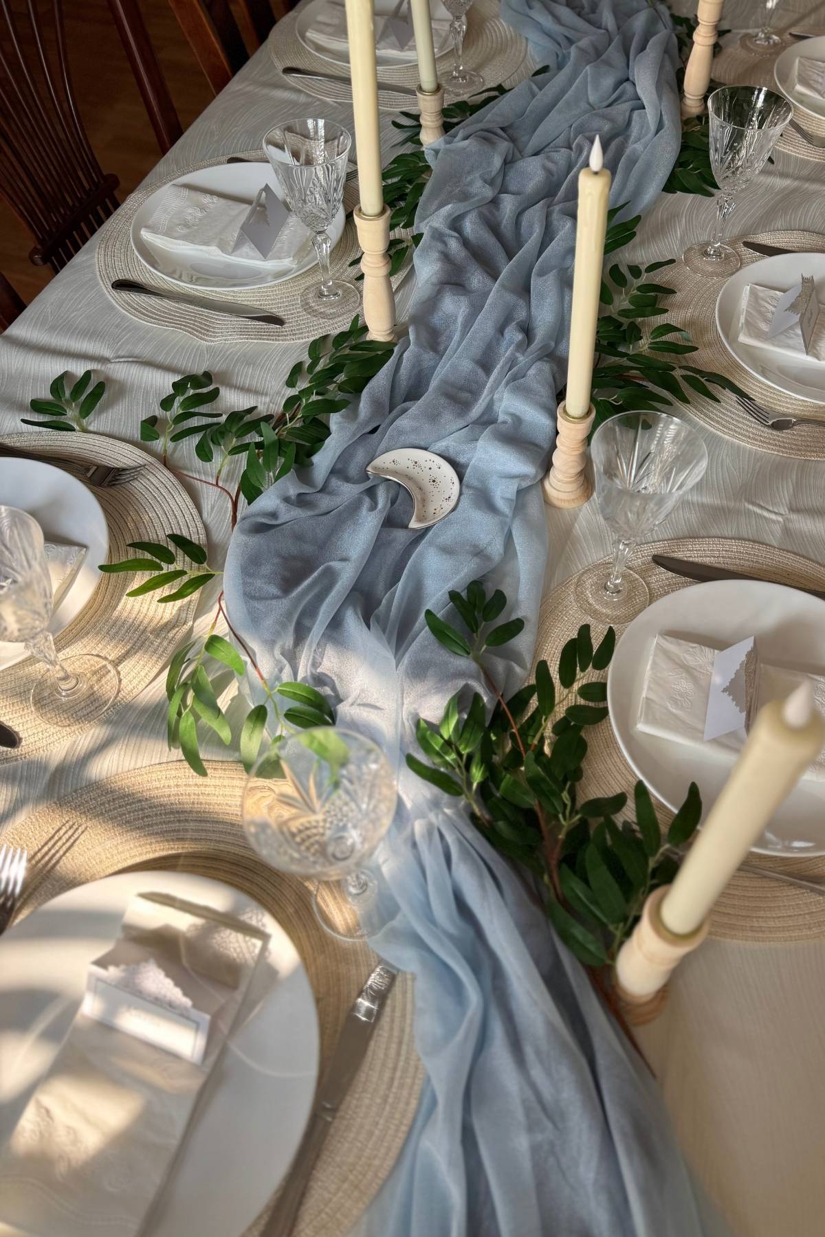 moon-dish-on-blue-river-table-runner Crescent moon dish placed off-center on the blue river table runner, appearing to drift along the water.