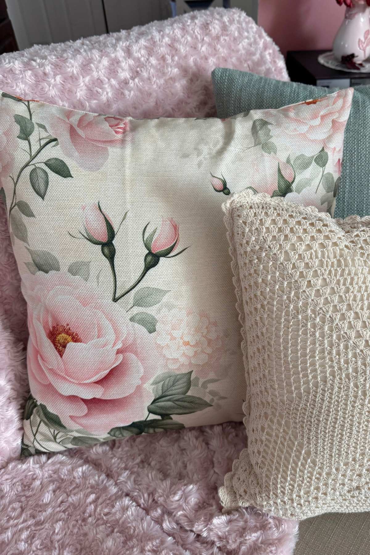 autumn pillow palette in blush and sage Autumn pillow palette in blush, cream, and sage tones.